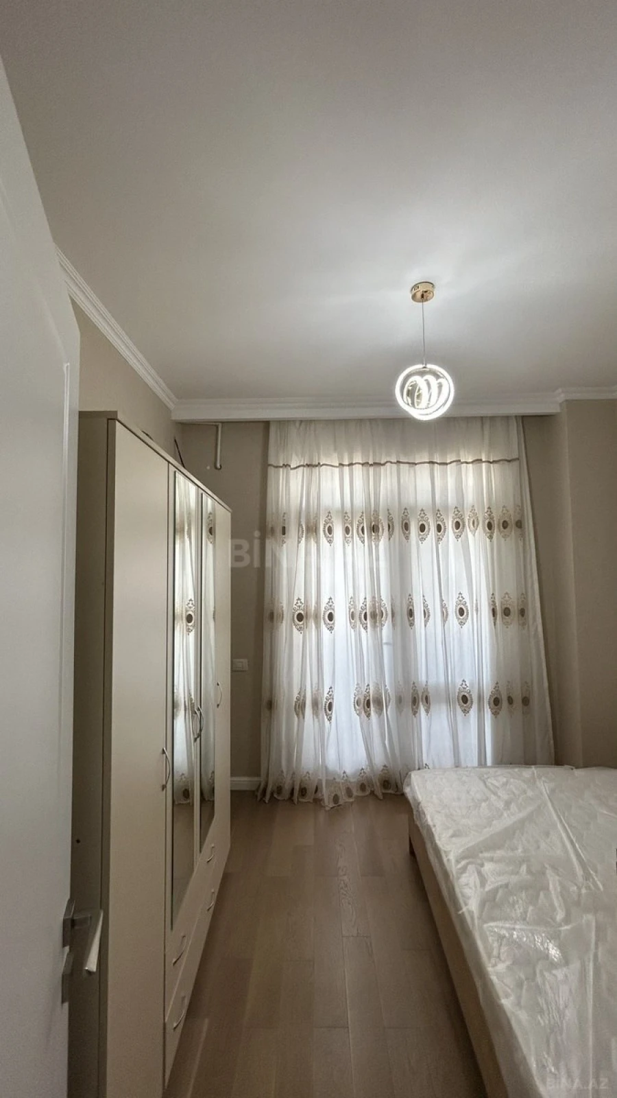 Kirayə verilir 2 otaqlı mənzil 55 m²