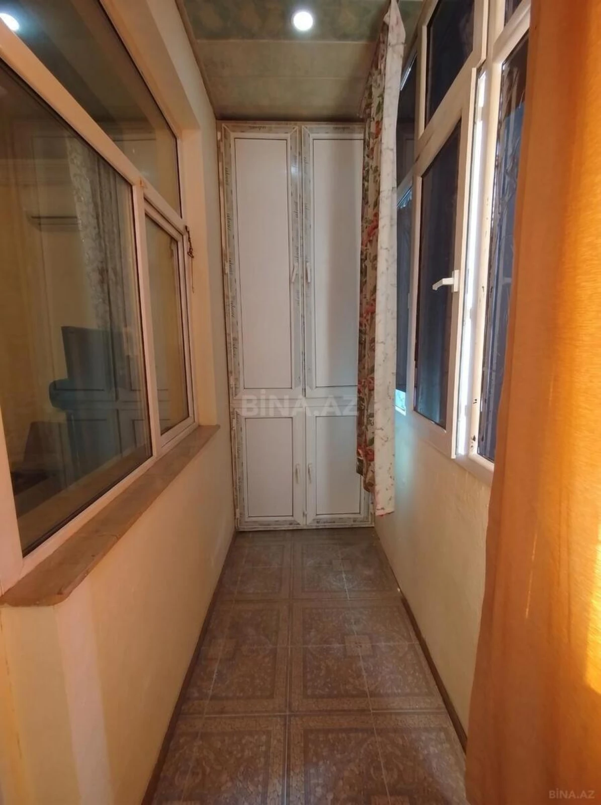 Satılır 2 otaqlı mənzil 60 m²