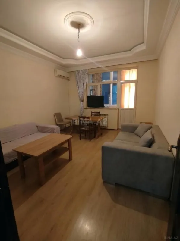 Satılır 2 otaqlı mənzil 60 m²