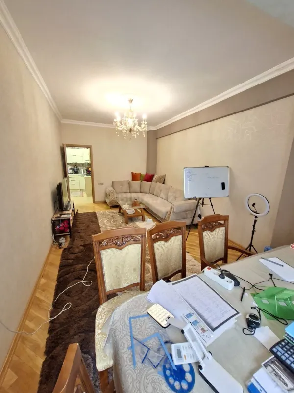 Satılır 2 otaqlı mənzil 62 m²