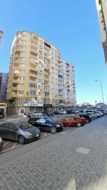 Satılır 2 otaqlı mənzil 62 m²