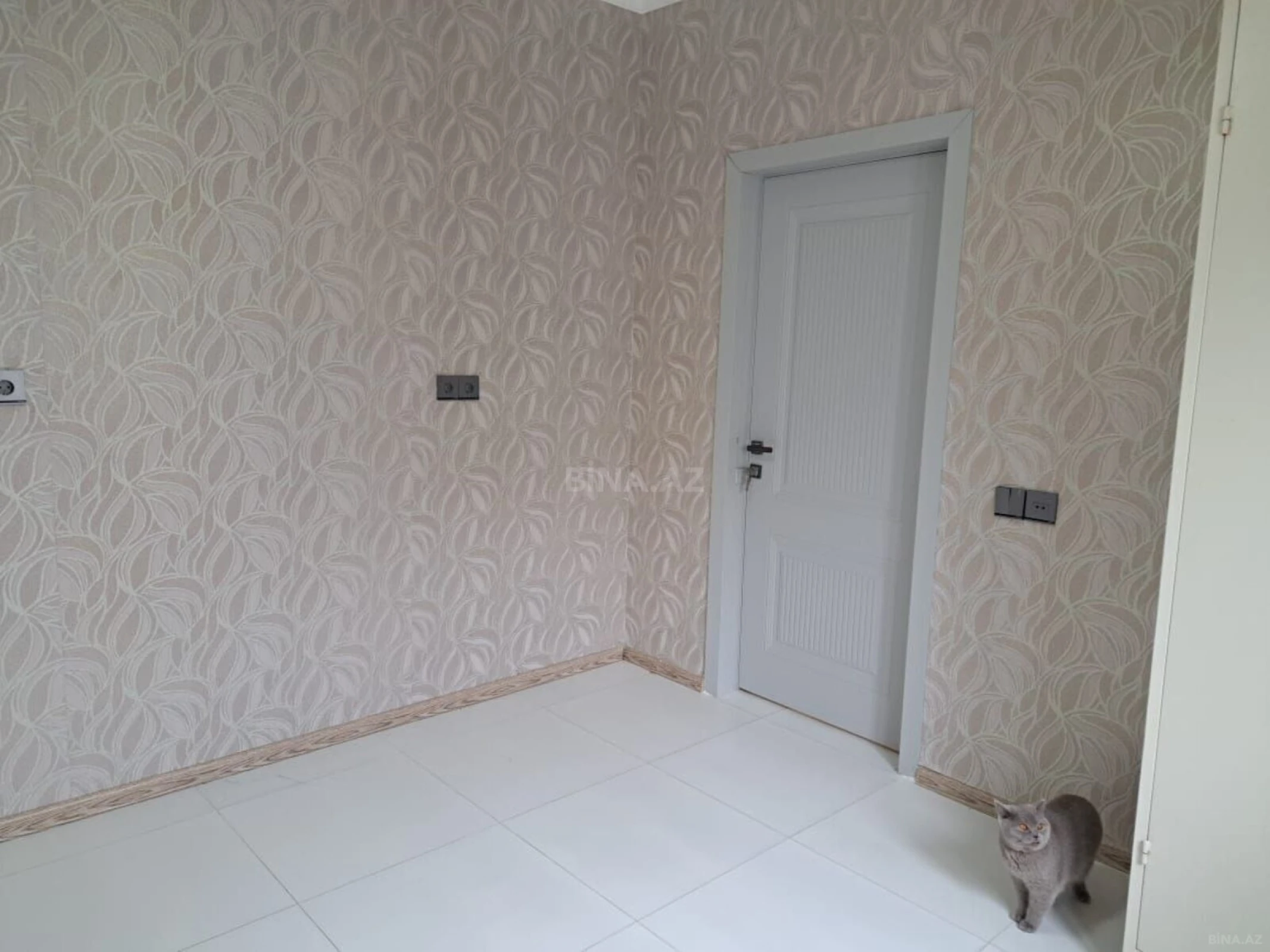 Satılır 5 otaqlı həyət evi 280 m²