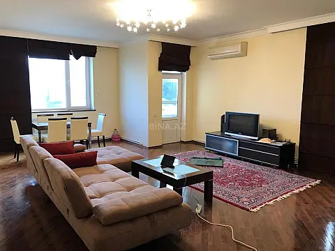 Kirayə verilir 3 otaqlı mənzil 120 m²