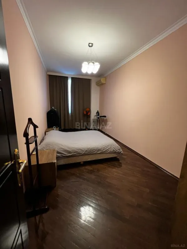 Kirayə verilir 3 otaqlı mənzil 120 m²