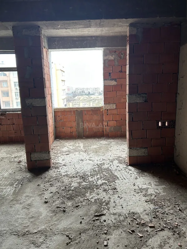 Satılır 1 otaqlı mənzil 66 m²