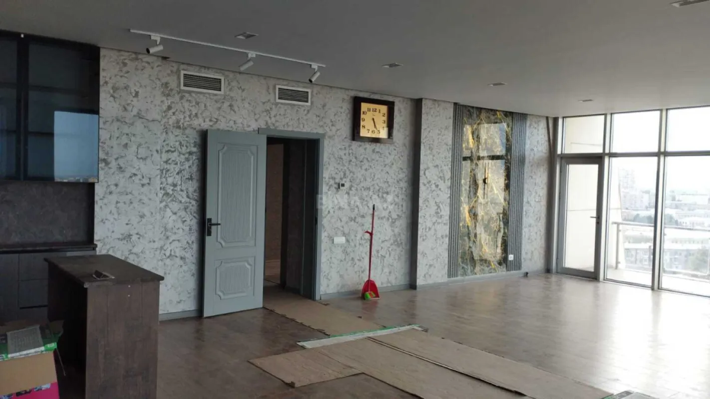 Kirayə verilir 3 otaqlı ofis 150 m²
