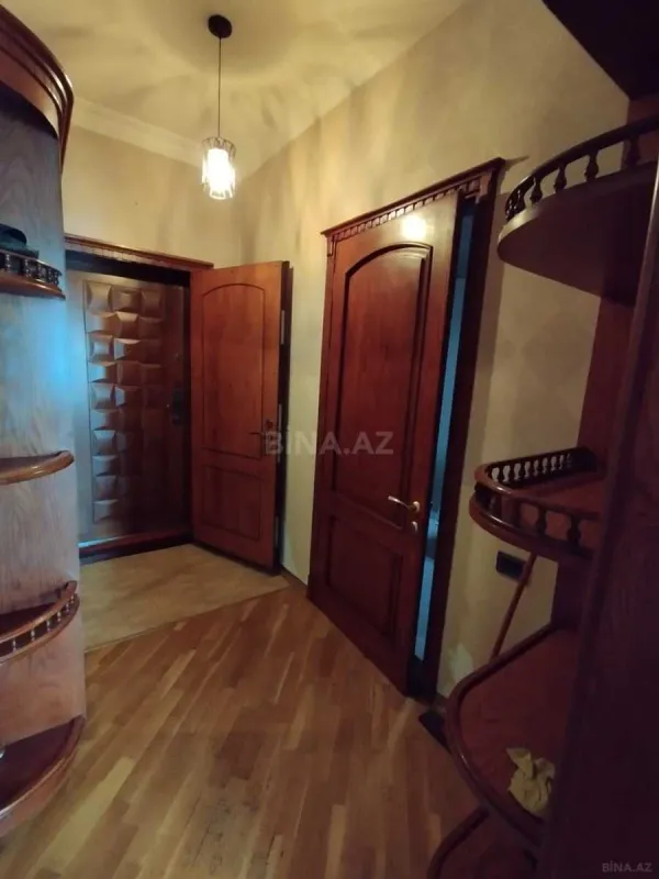 Satılır 1 otaqlı mənzil 64 m²