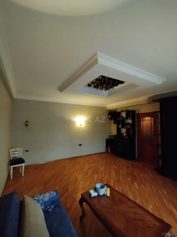 Satılır 1 otaqlı mənzil 64 m²