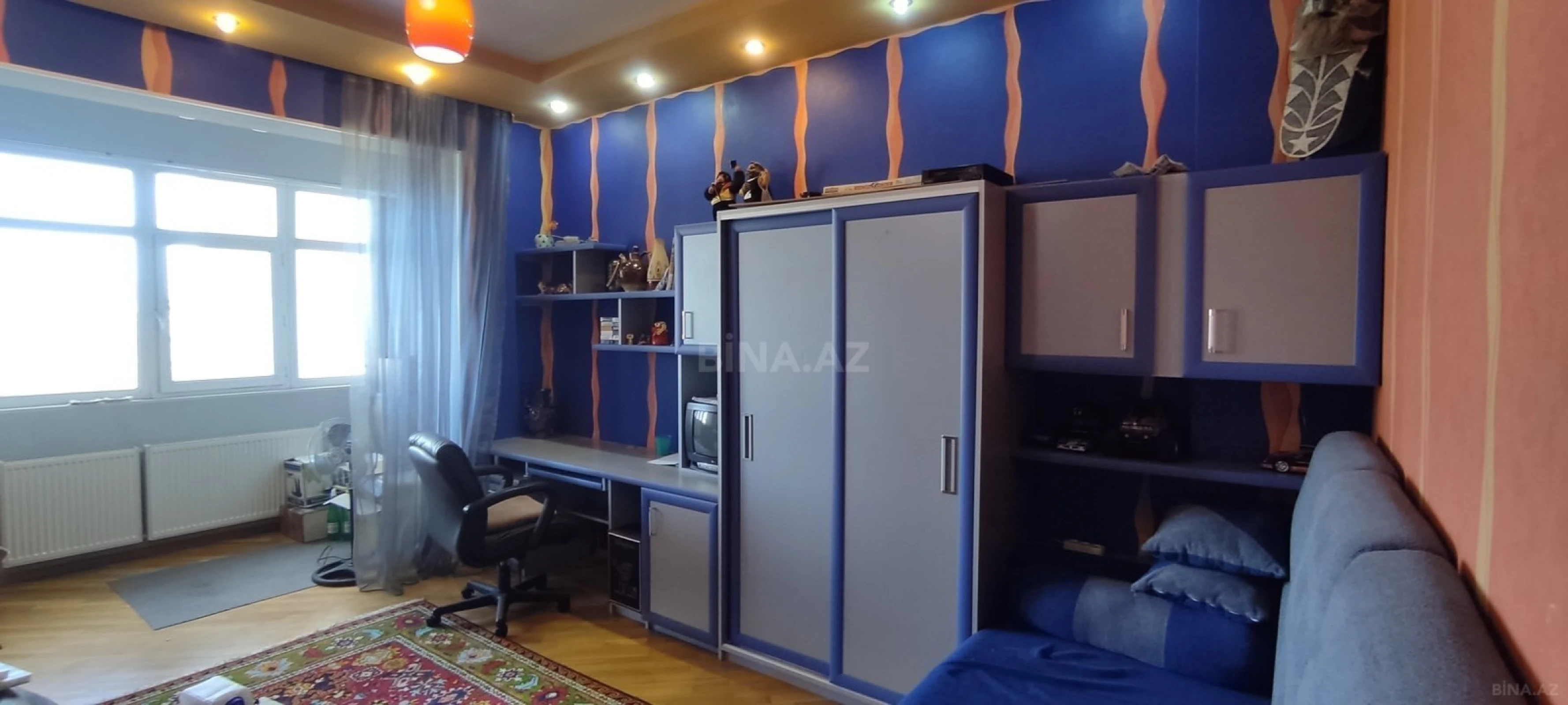 Satılır 4 otaqlı mənzil 209 m²
