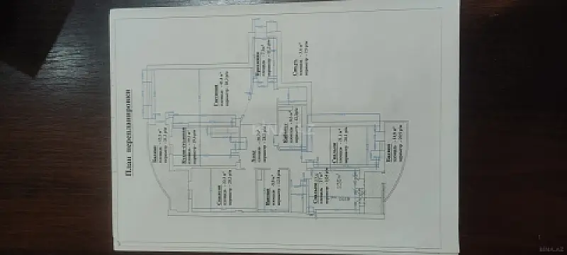 Satılır 4 otaqlı mənzil 209 m²