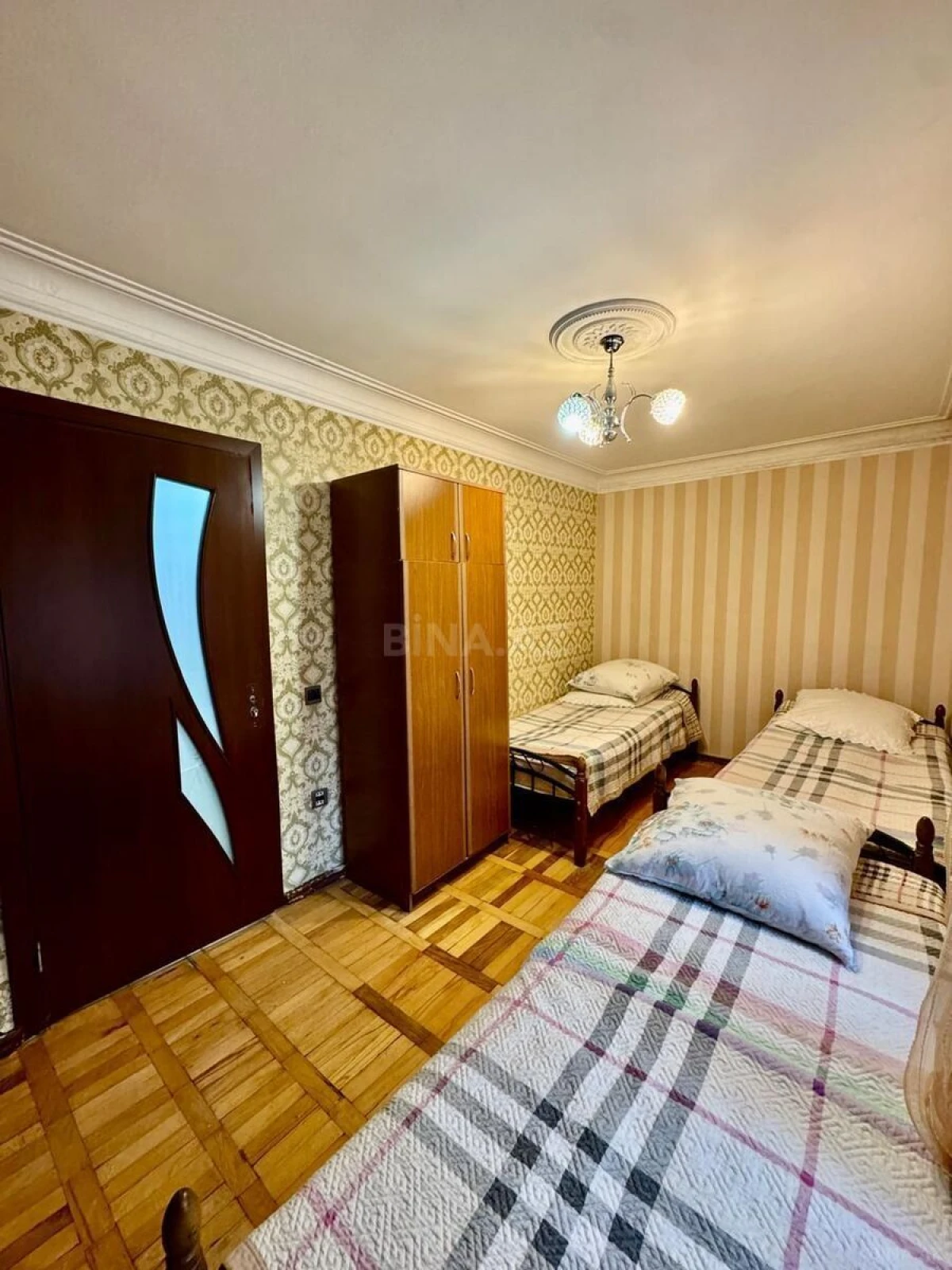 Satılır 2 otaqlı mənzil 60 m²