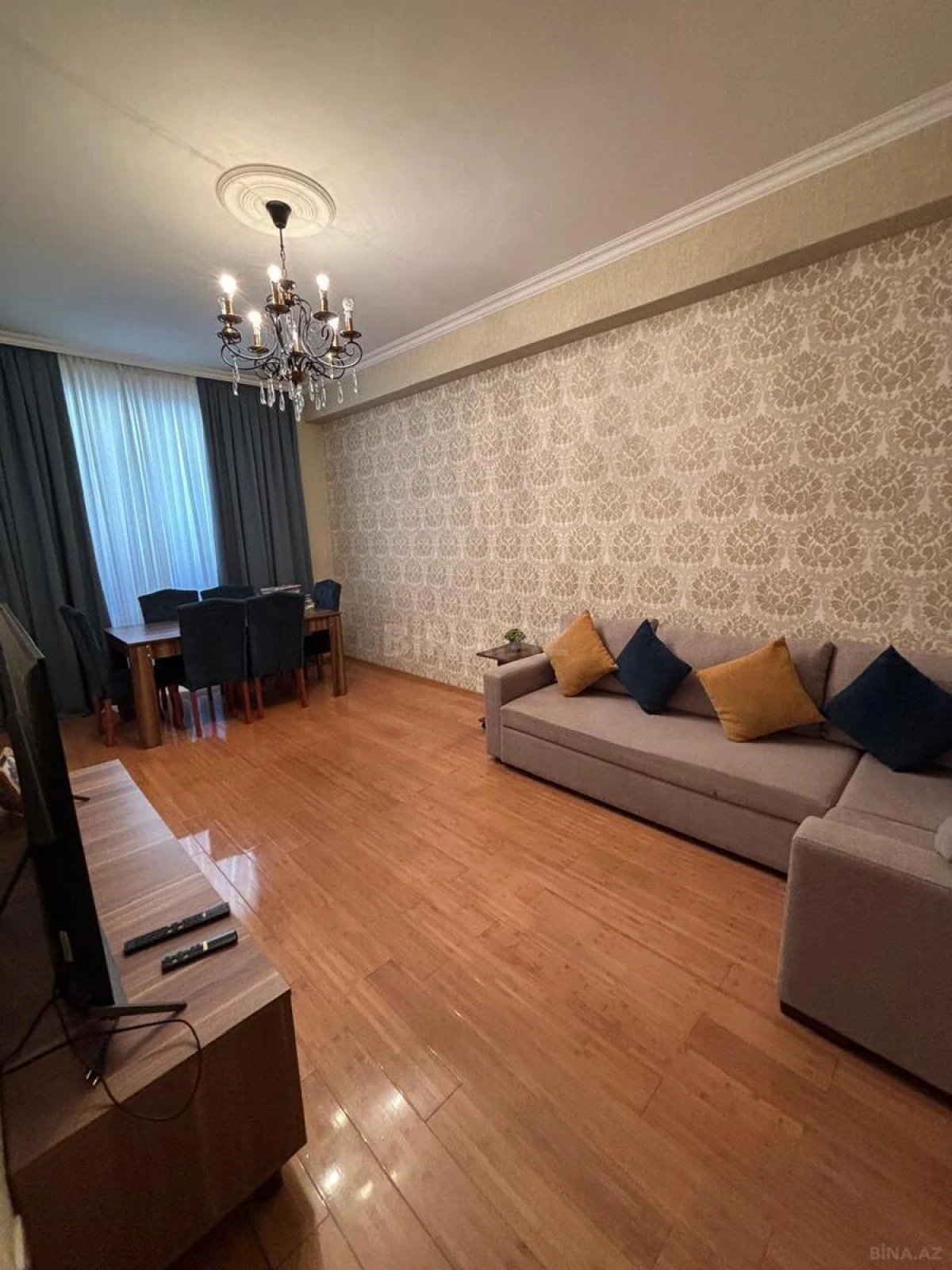 Satılır 2 otaqlı mənzil 62 m²