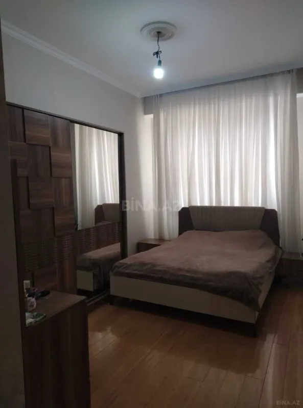 Satılır 2 otaqlı mənzil 62 m²