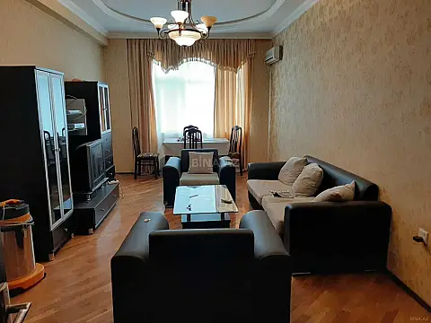 Kirayə verilir 2 otaqlı mənzil 100 m²