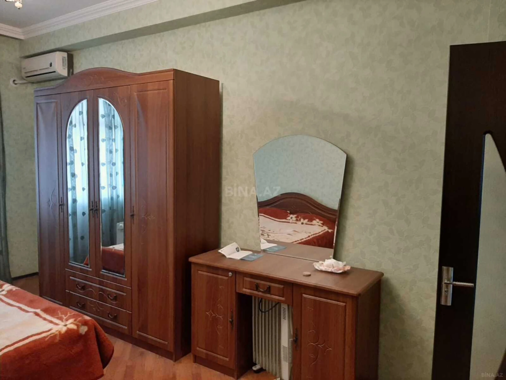 Kirayə verilir 2 otaqlı mənzil 100 m²