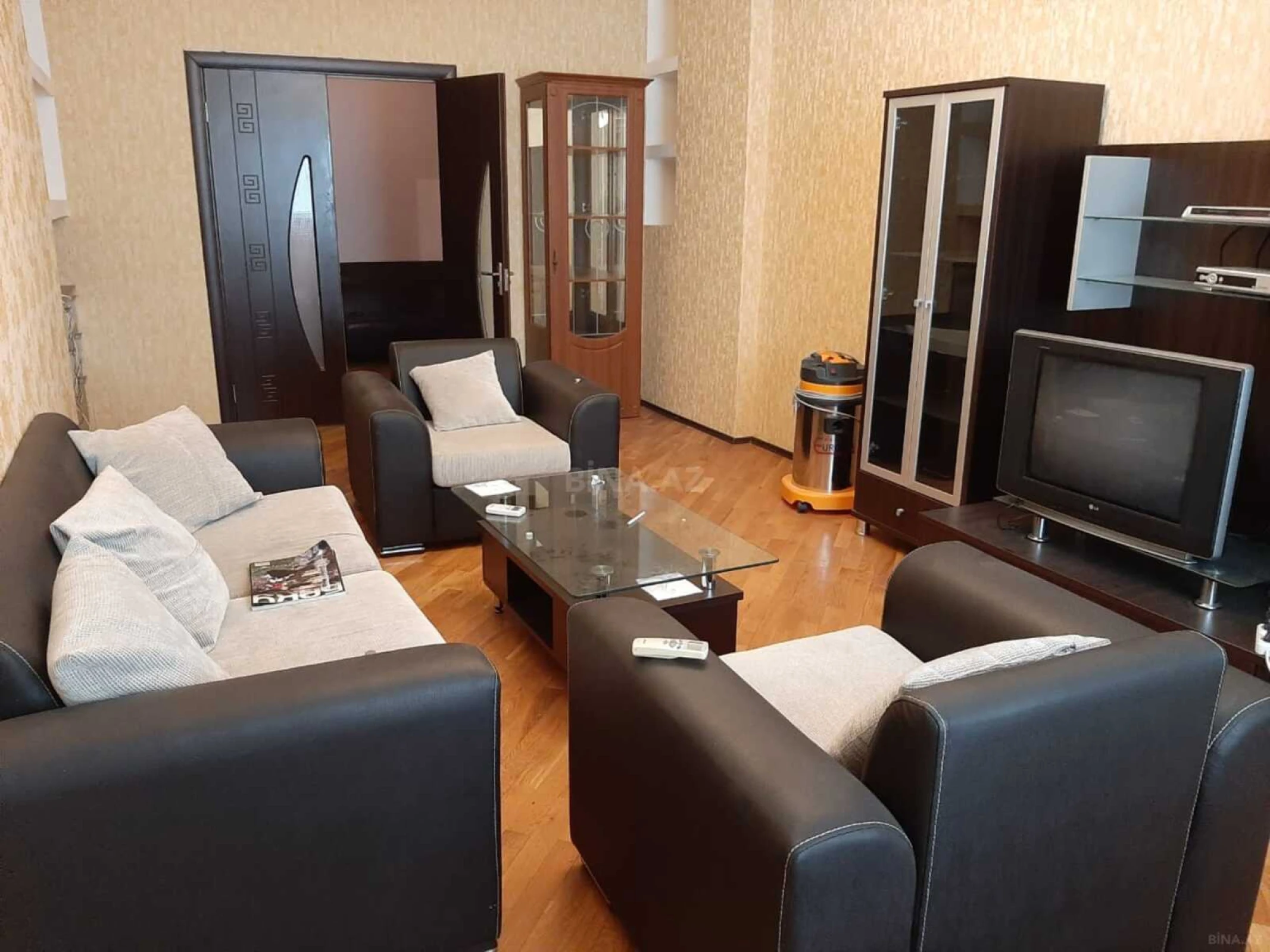 Kirayə verilir 2 otaqlı mənzil 100 m²