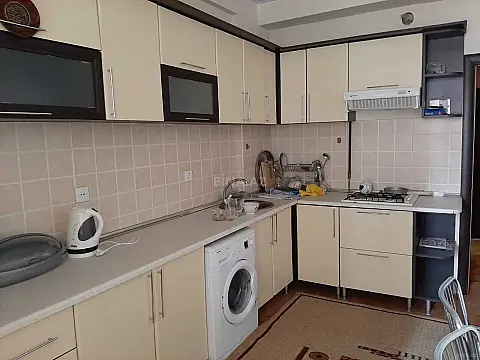 Kirayə verilir 2 otaqlı mənzil 100 m²
