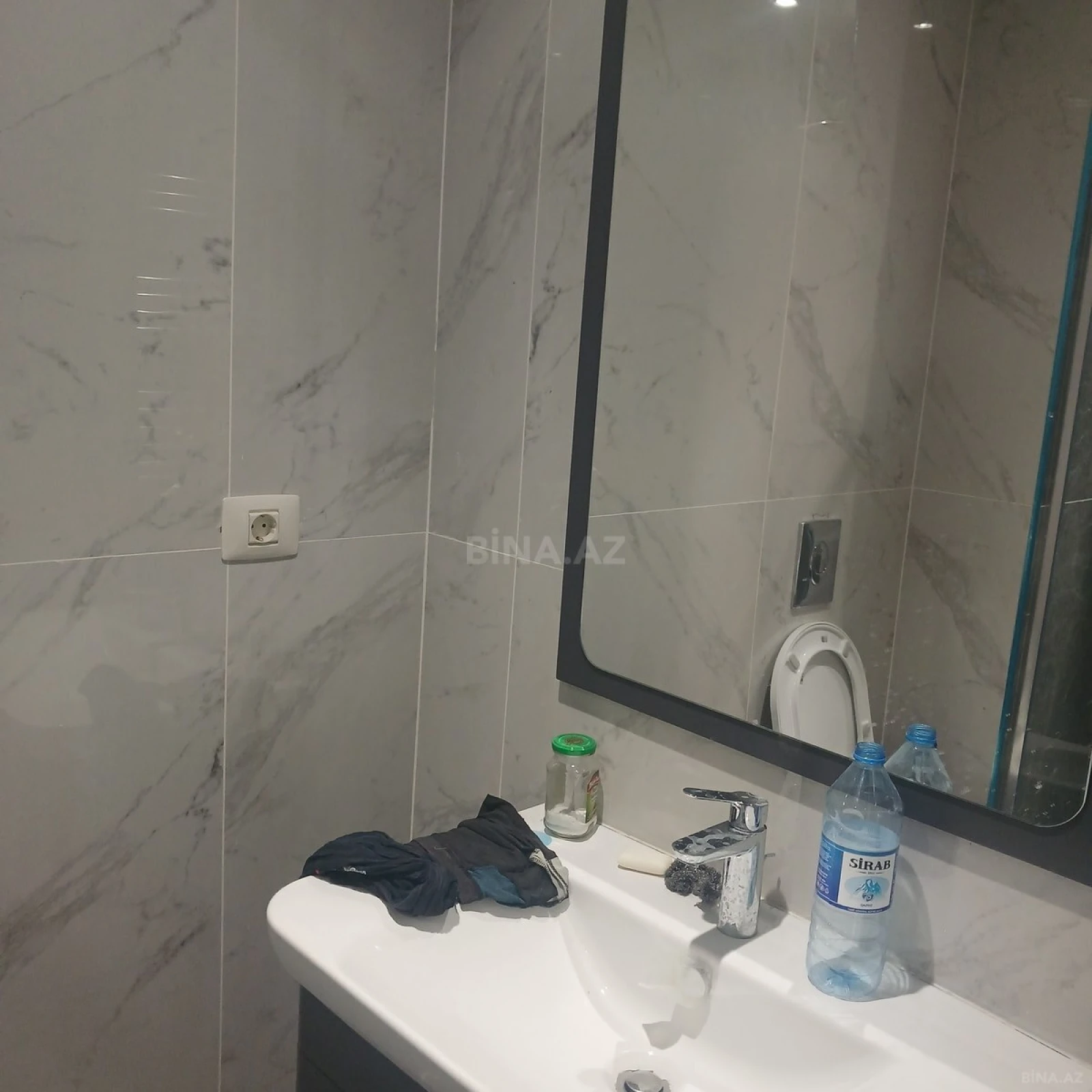 Kirayə verilir 2 otaqlı mənzil 60 m²