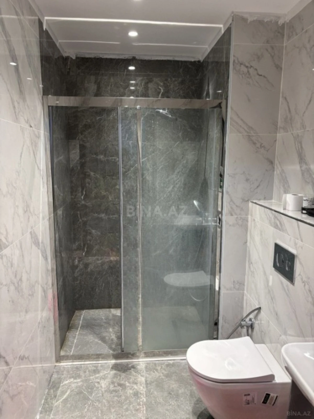 Kirayə verilir 3 otaqlı mənzil 74 m²