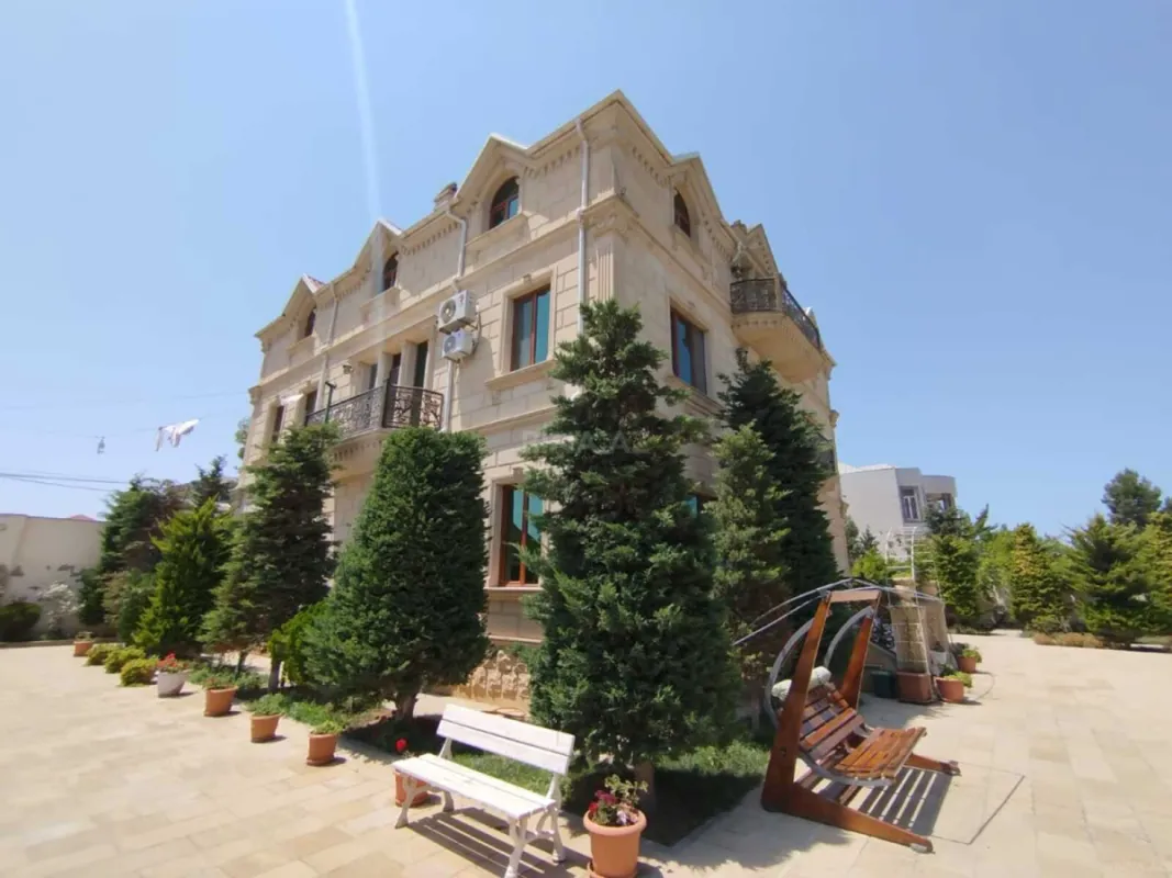 Kirayə verilir 6 otaqlı həyət evi 550 m²