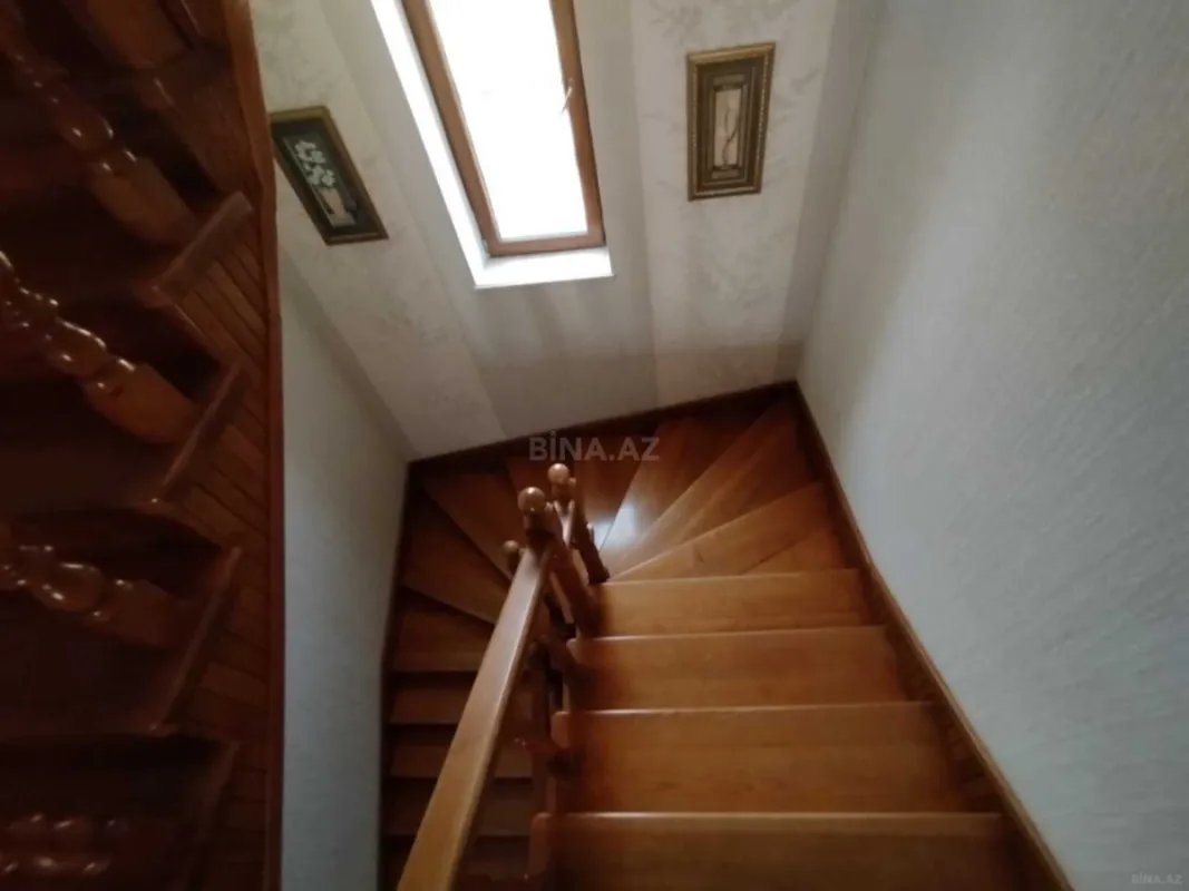 Kirayə verilir 6 otaqlı həyət evi 550 m²