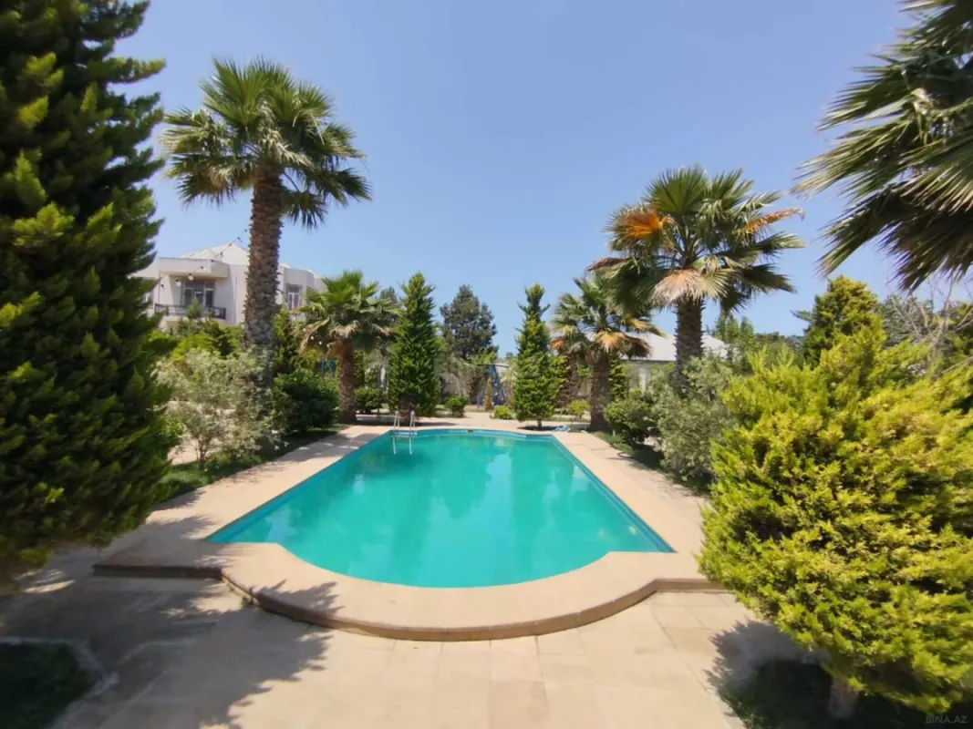 Kirayə verilir 6 otaqlı həyət evi 550 m²