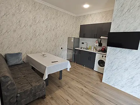 Kirayə verilir 2 otaqlı həyət evi 60 m²