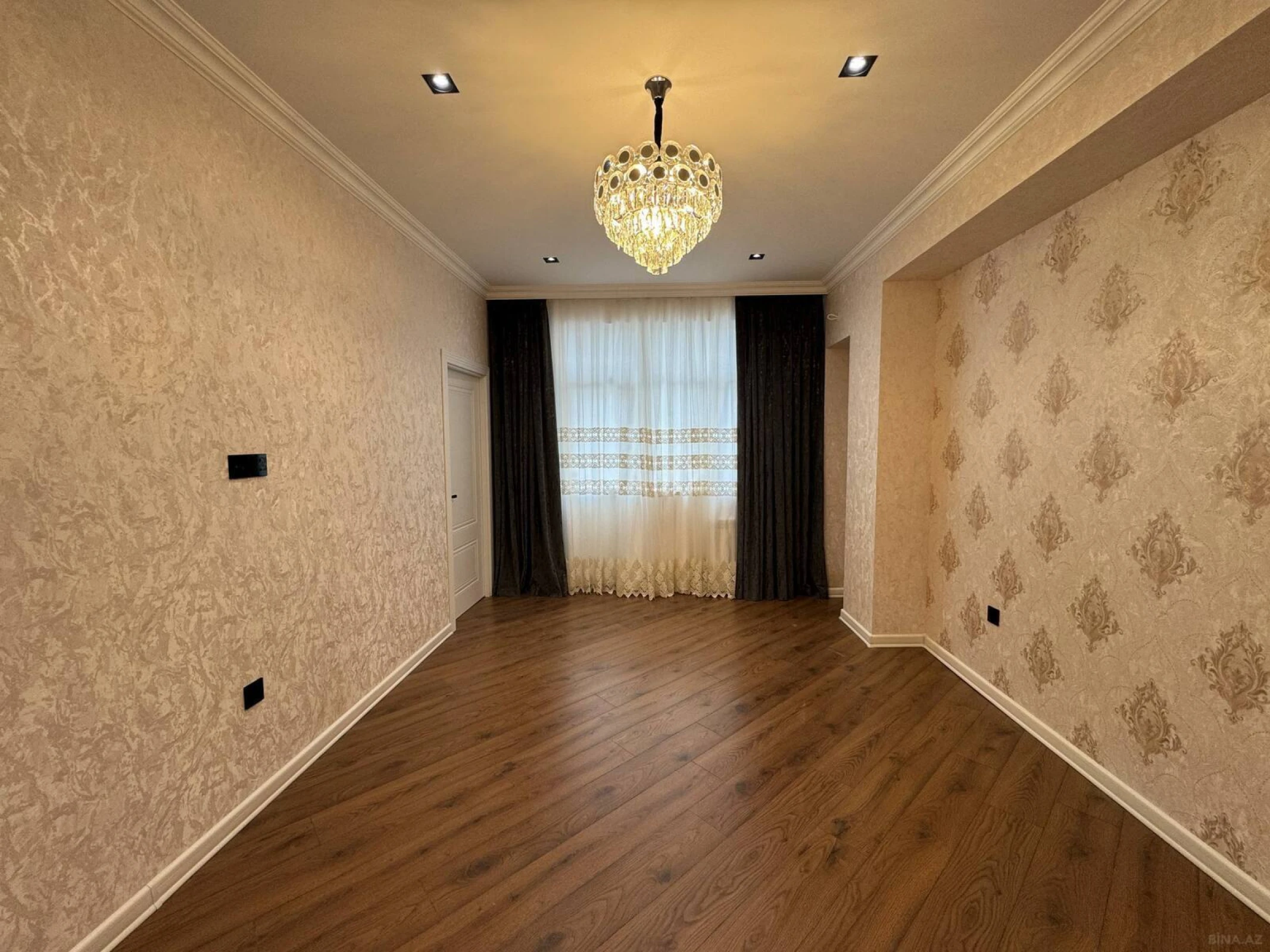 Satılır 2 otaqlı mənzil 55 m²