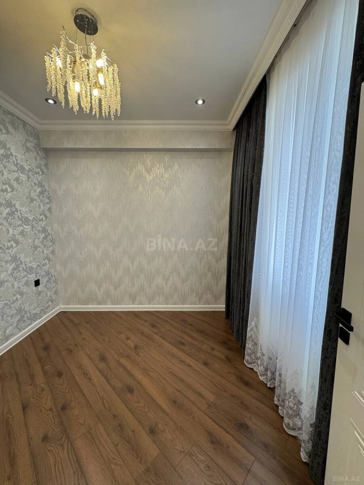 Satılır 2 otaqlı mənzil 55 m²