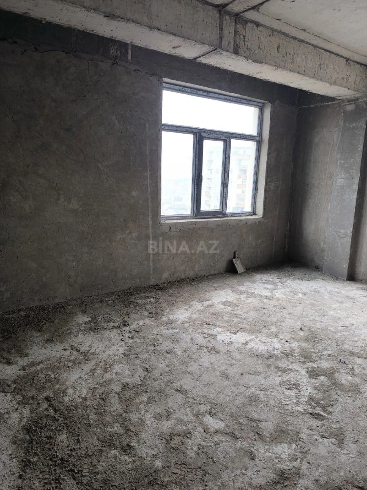 Satılır 3 otaqlı mənzil 110 m²