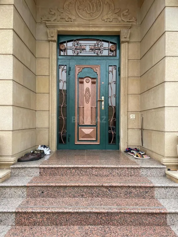 Kirayə verilir 6 otaqlı həyət evi 320 m²