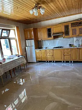 Kirayə verilir 6 otaqlı həyət evi 320 m²