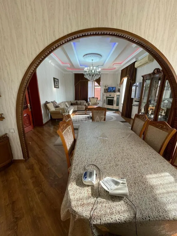 Kirayə verilir 6 otaqlı həyət evi 320 m²