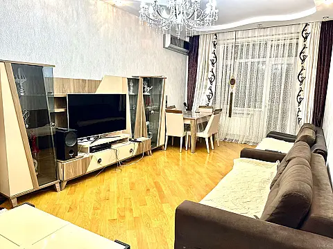 Kirayə verilir 3 otaqlı mənzil 100 m² — Bakı 3 otaq 100.00 m²