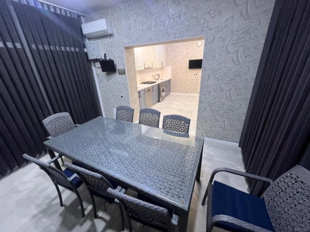 Kirayə verilir 4 otaqlı həyət evi 200 m²