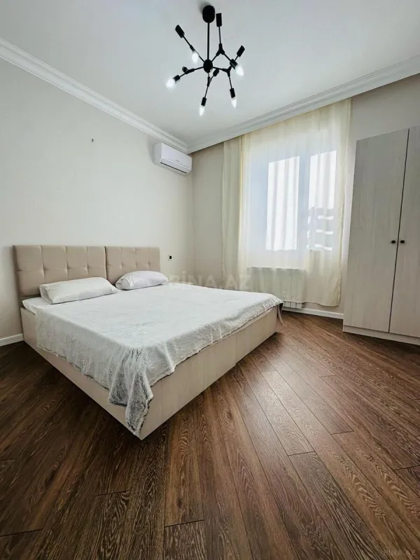 Kirayə verilir 4 otaqlı həyət evi 200 m²