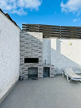 Kirayə verilir 4 otaqlı həyət evi 200 m²