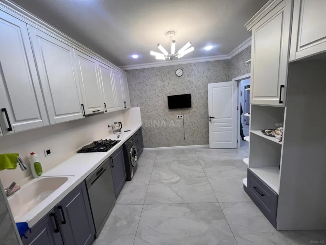 Kirayə verilir 4 otaqlı həyət evi 200 m²