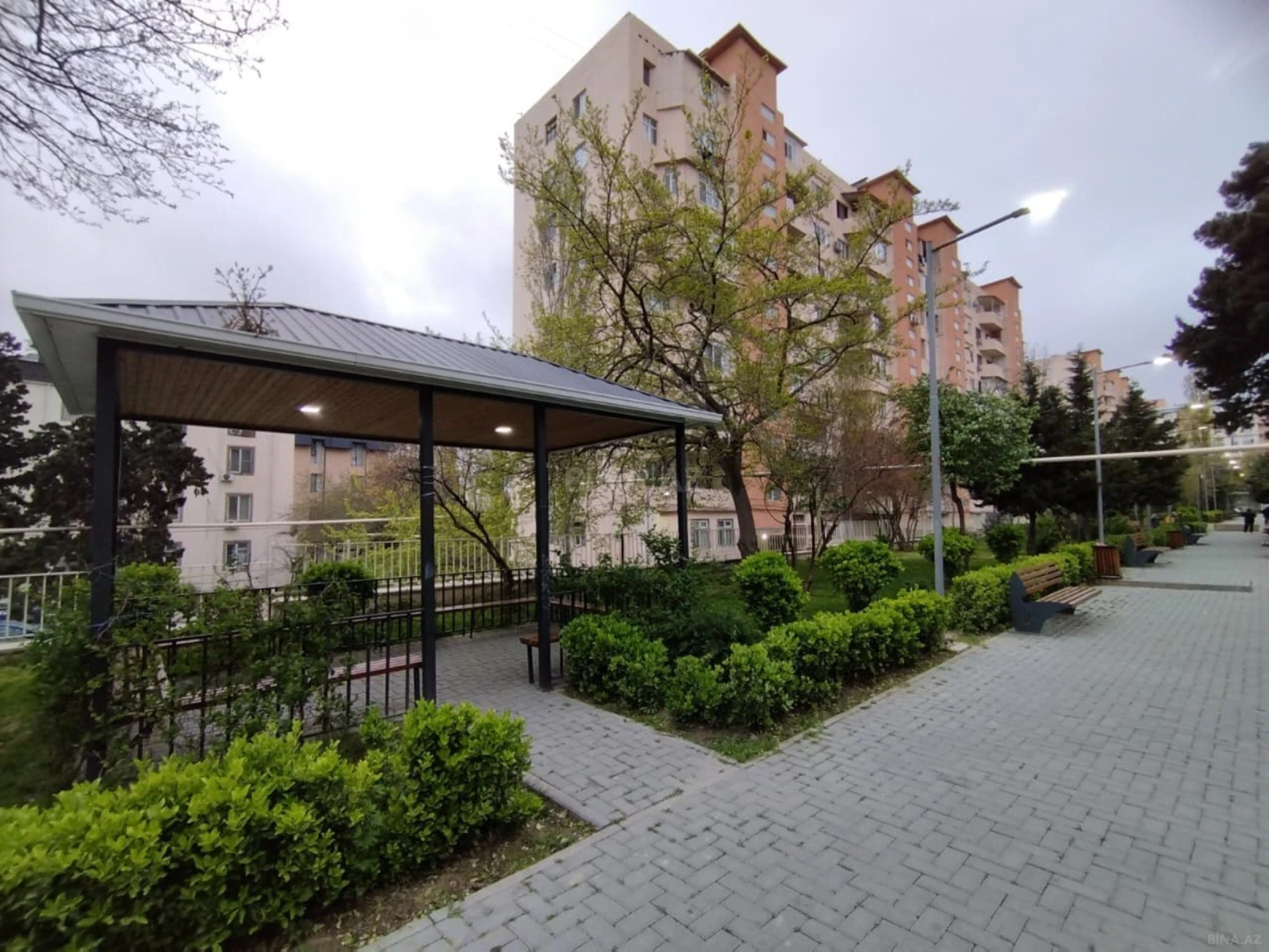 Satılır 2 otaqlı mənzil 45 m²