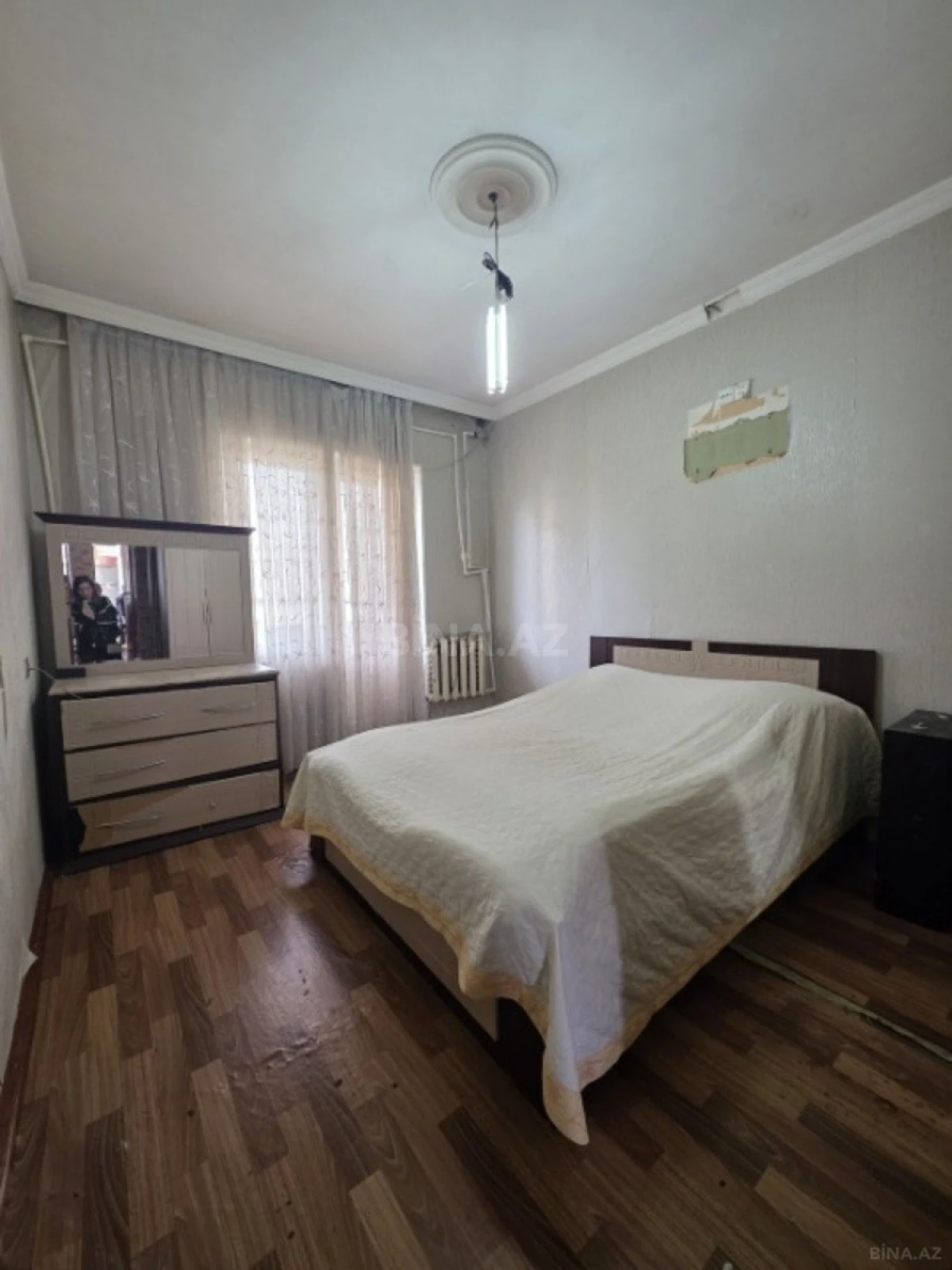 Satılır 5 otaqlı mənzil 100 m²