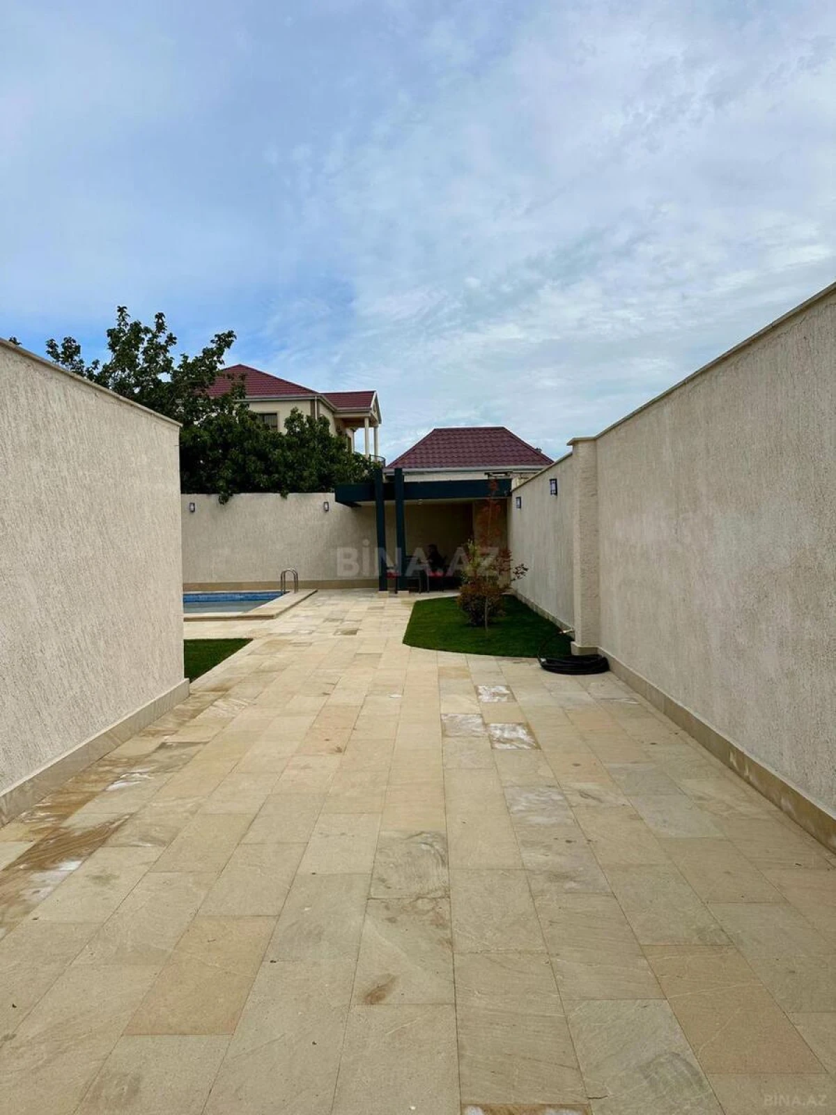 Kirayə verilir 4 otaqlı həyət evi 210 m²