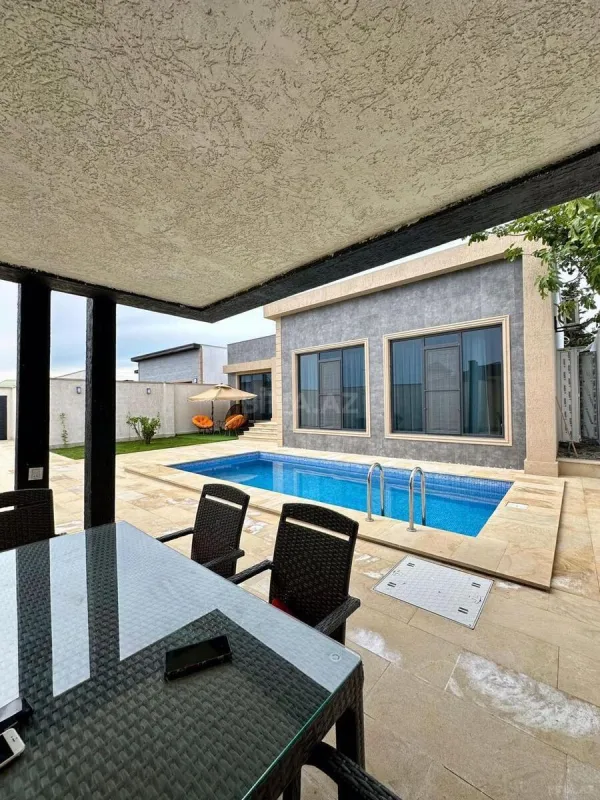 Kirayə verilir 4 otaqlı həyət evi 210 m²