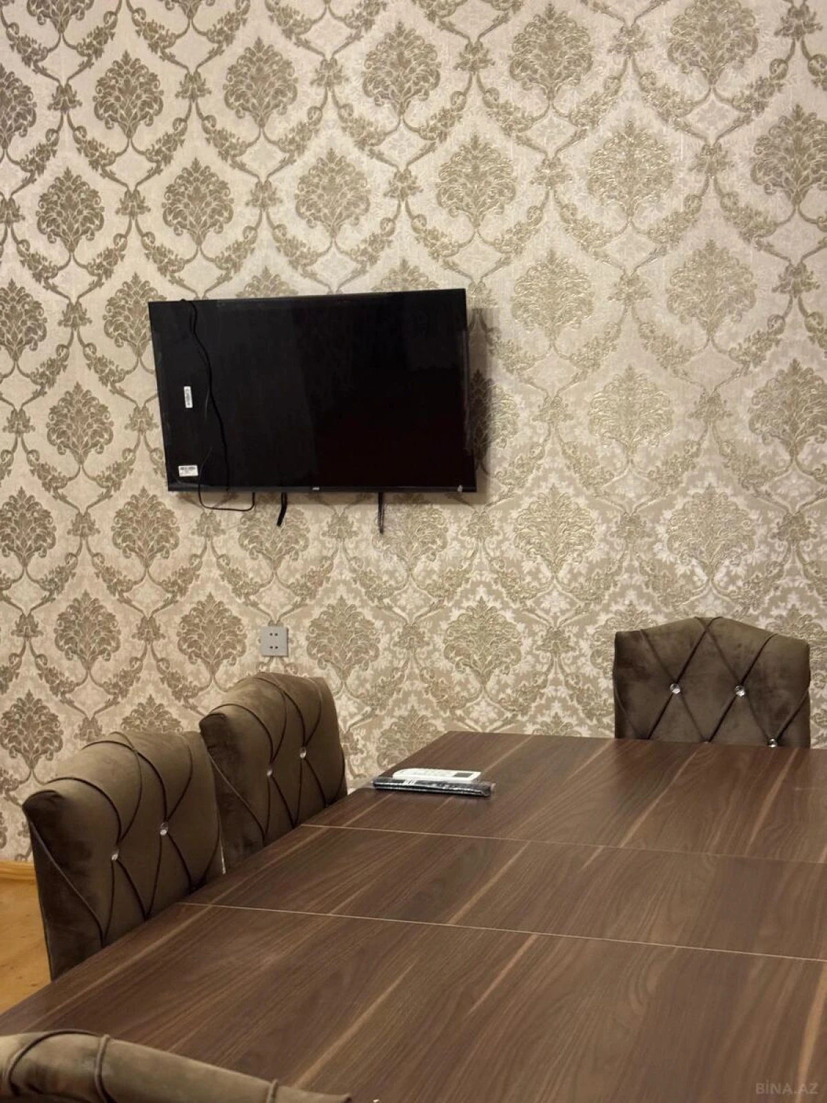 Kirayə verilir 6 otaqlı həyət evi 360 m²