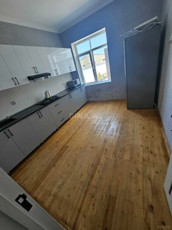 Kirayə verilir 6 otaqlı həyət evi 360 m²