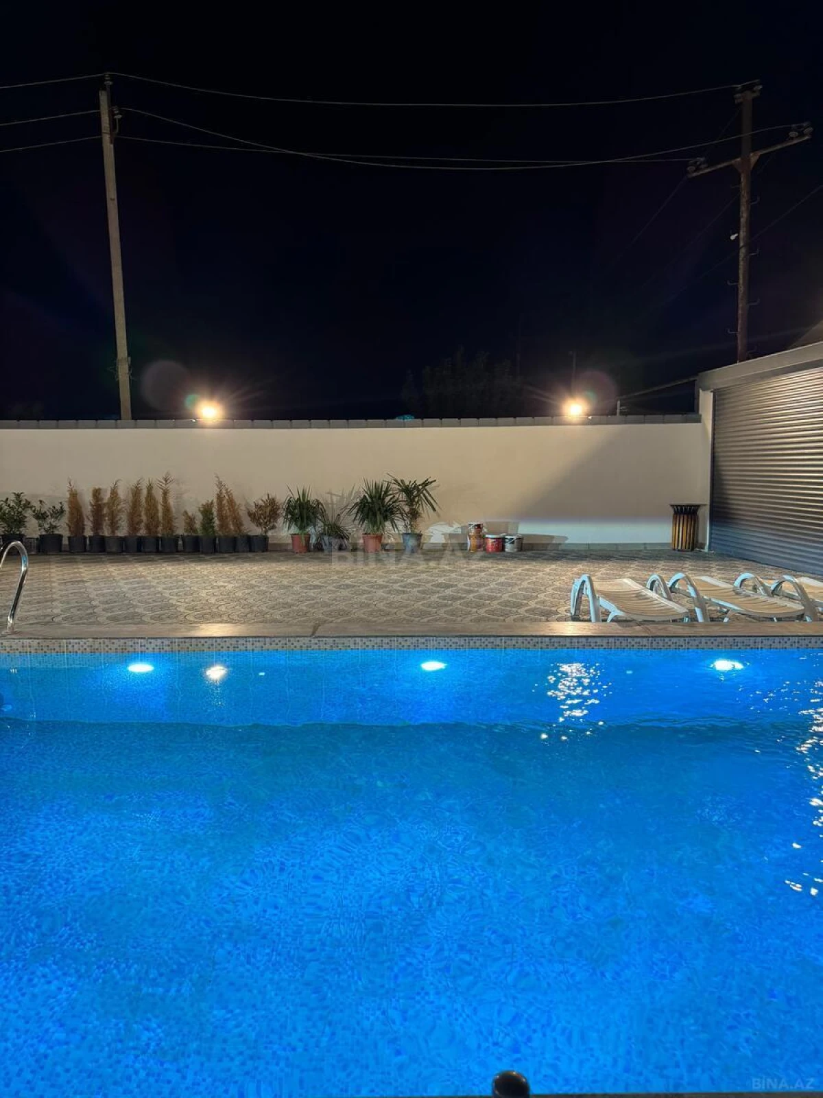 Kirayə verilir 6 otaqlı həyət evi 360 m²
