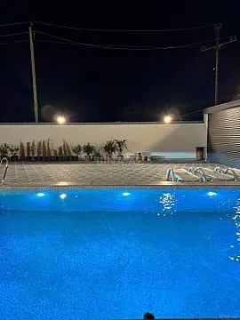 Kirayə verilir 6 otaqlı həyət evi 360 m²