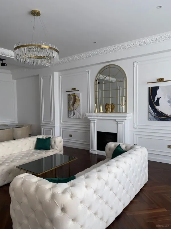 Satılır 4 otaqlı mənzil 255.5 m²