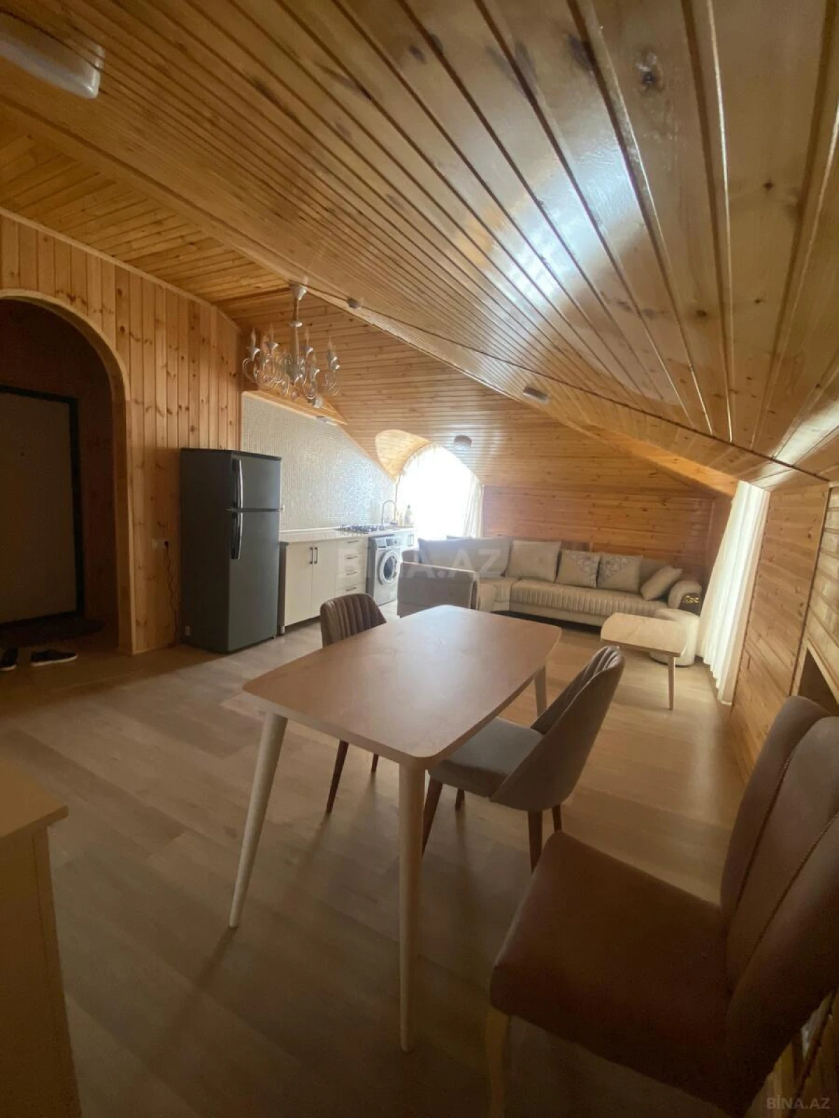 Kirayə verilir 2 otaqlı mənzil 65 m²