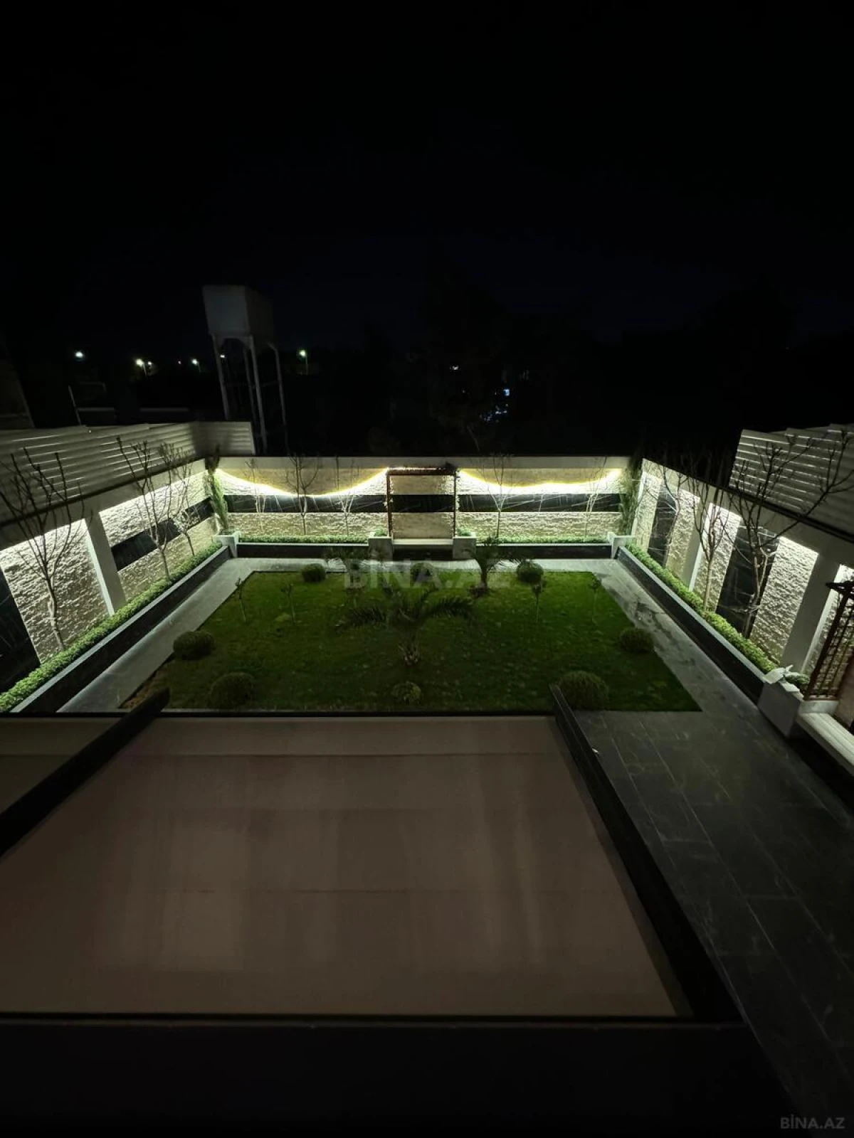 Kirayə verilir 4 otaqlı həyət evi 250 m²