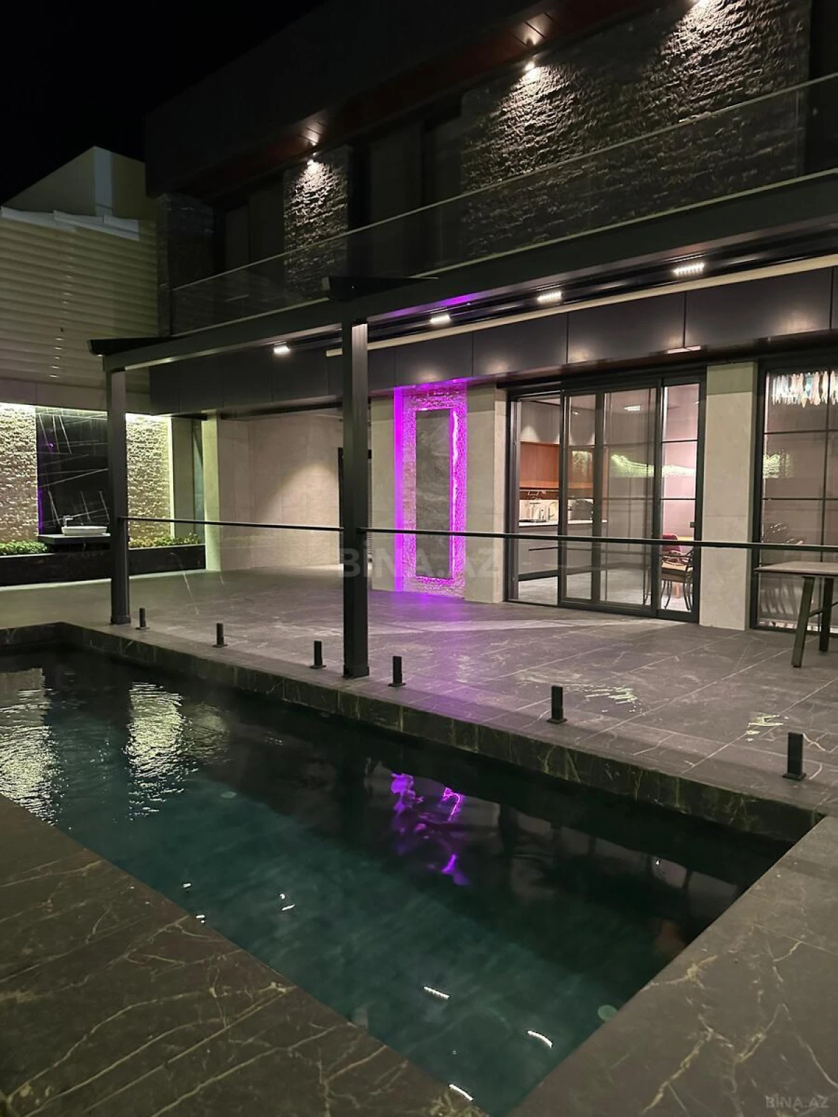 Kirayə verilir 4 otaqlı həyət evi 250 m²